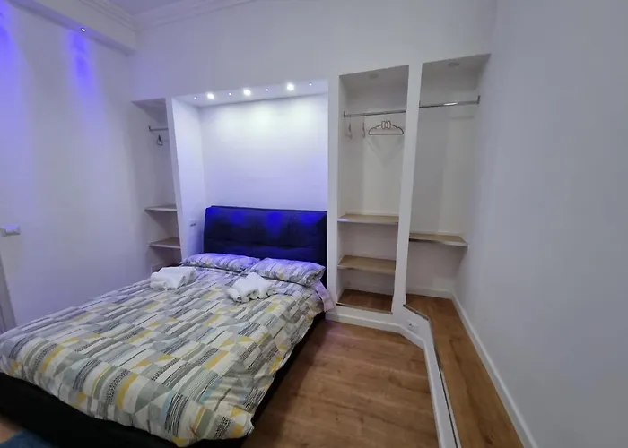 Piazza Colombo-Apartments
