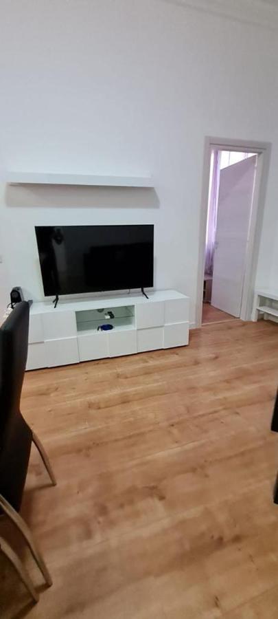 Piazza Colombo-apartments Sanremo